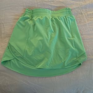 Lululemon Hotty Hot skirt *long*, size 4